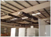 暖通風(fēng)管施工現(xiàn)場(chǎng)